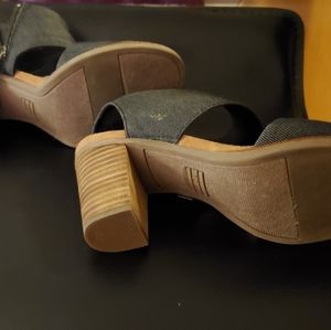 Toms denim sandals